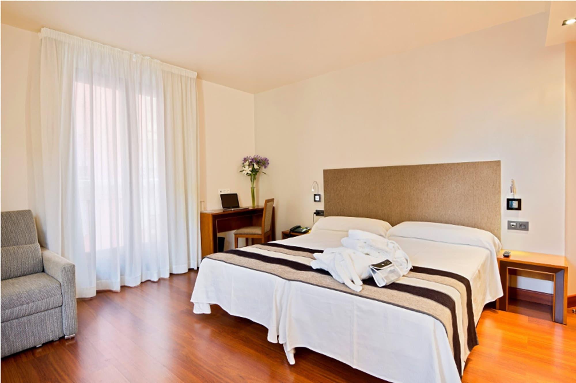 Monjas Del Carmen Hotel Granada Bilik gambar
